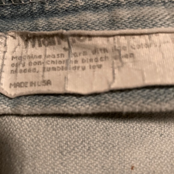 Wrangler Light Wash Booty Shorts - Picture 3 of 3